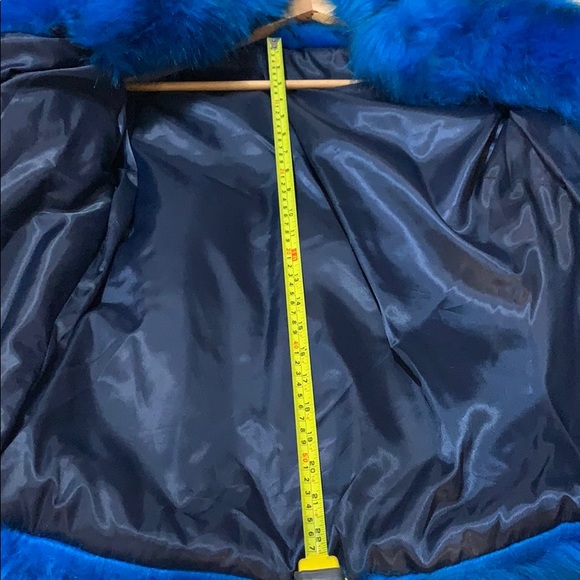 New!!! Girls fur coat with pockets - Picture 5 of 7